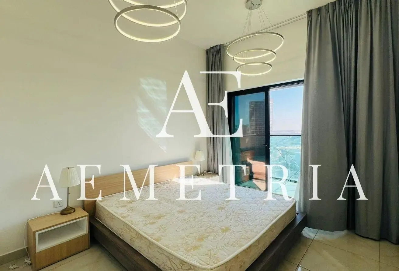 High floor | Furnished | Vacant on Transfer