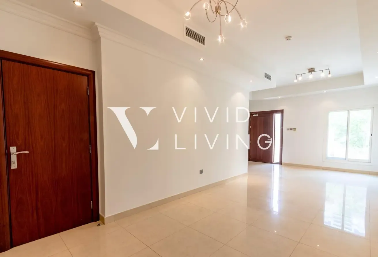 Vacant | Large Layout | Key Location