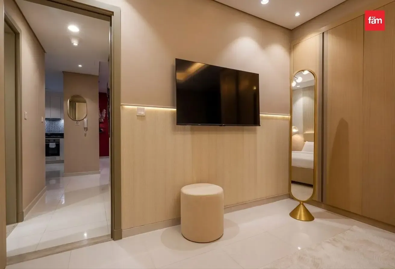 "Riley" By Emerald Interiors | Sea View | Vacant