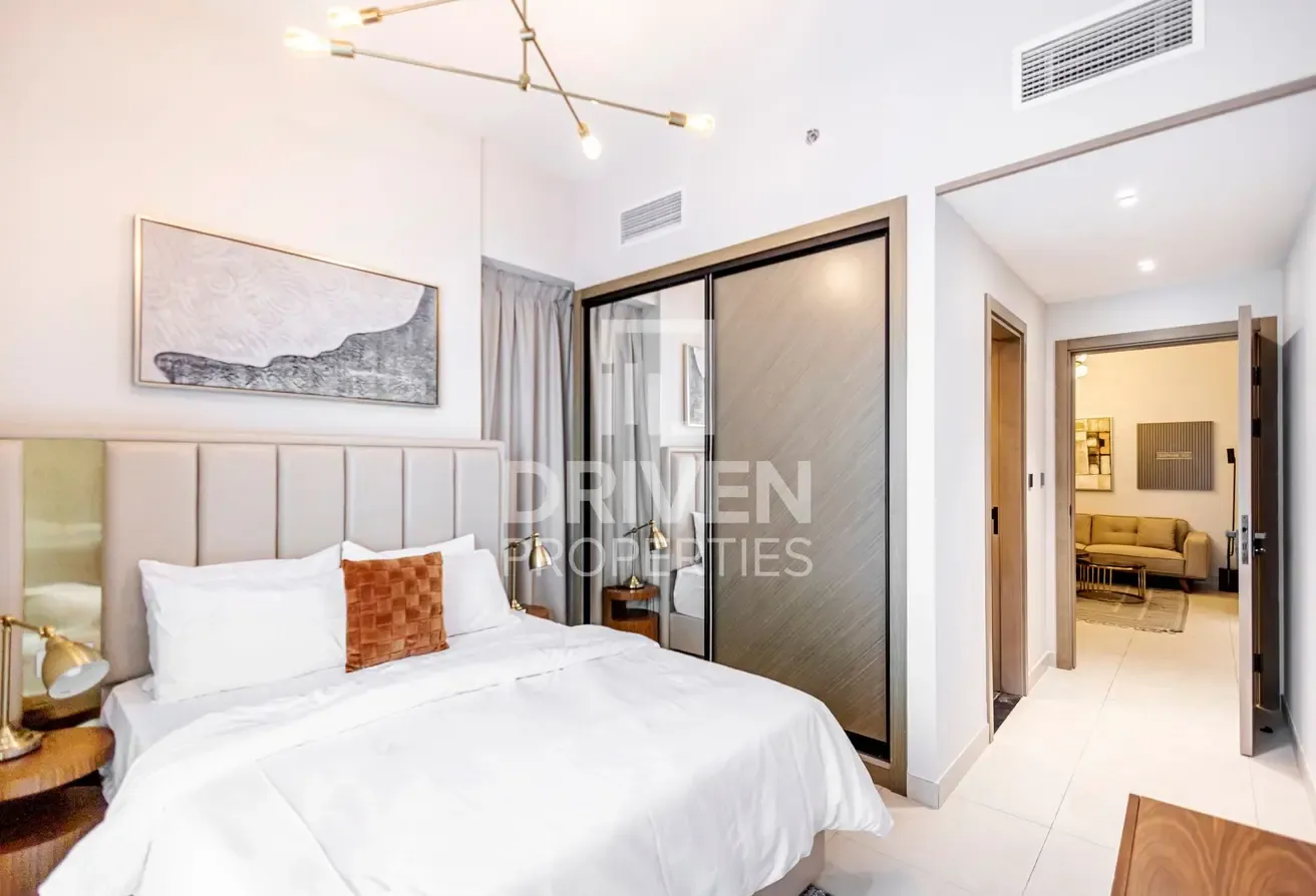 Canal View | Fully Furnished | Vacant | High Floor