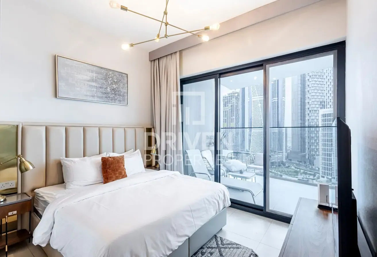 Canal View | Fully Furnished | Vacant | High Floor