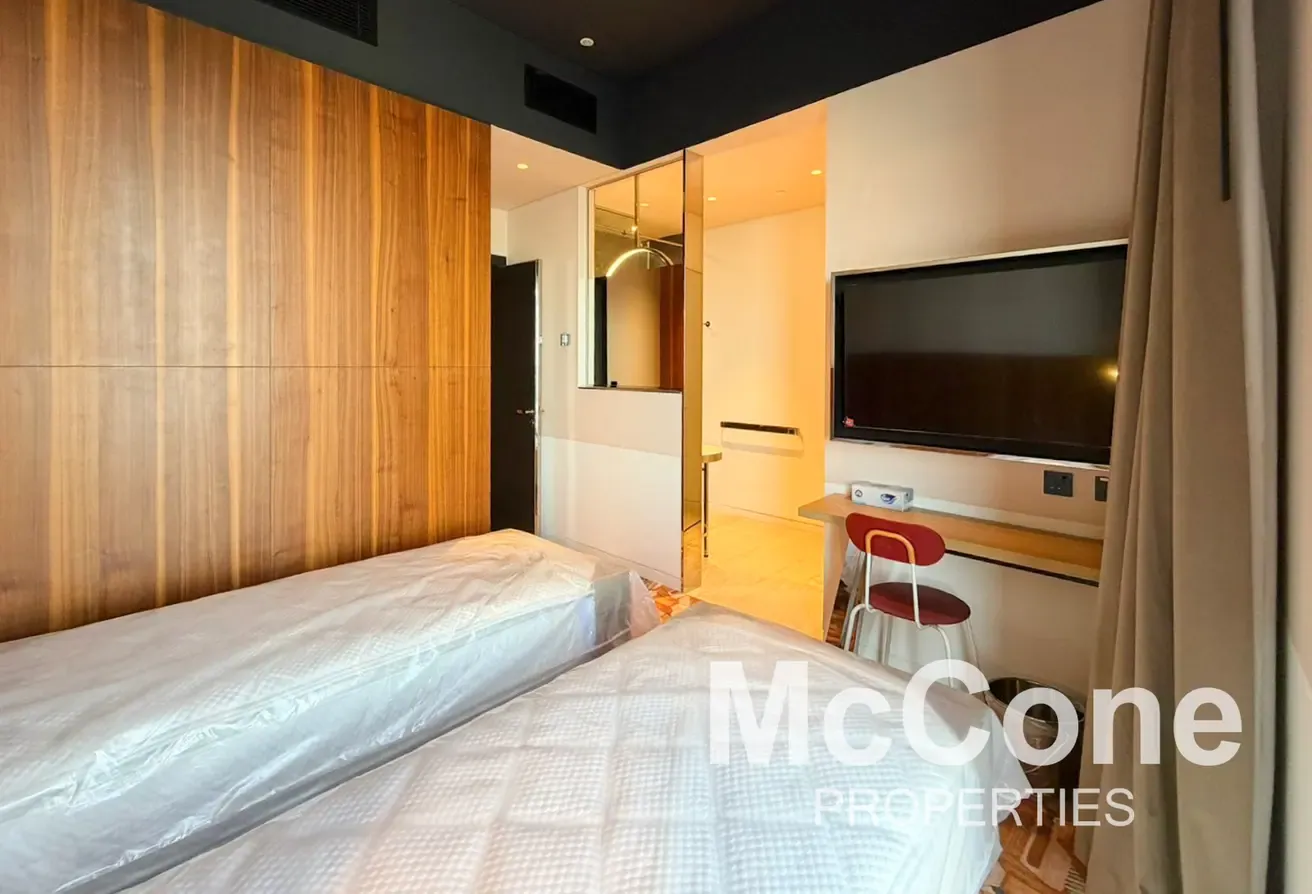 Brand New | Above Floor | Canal Views