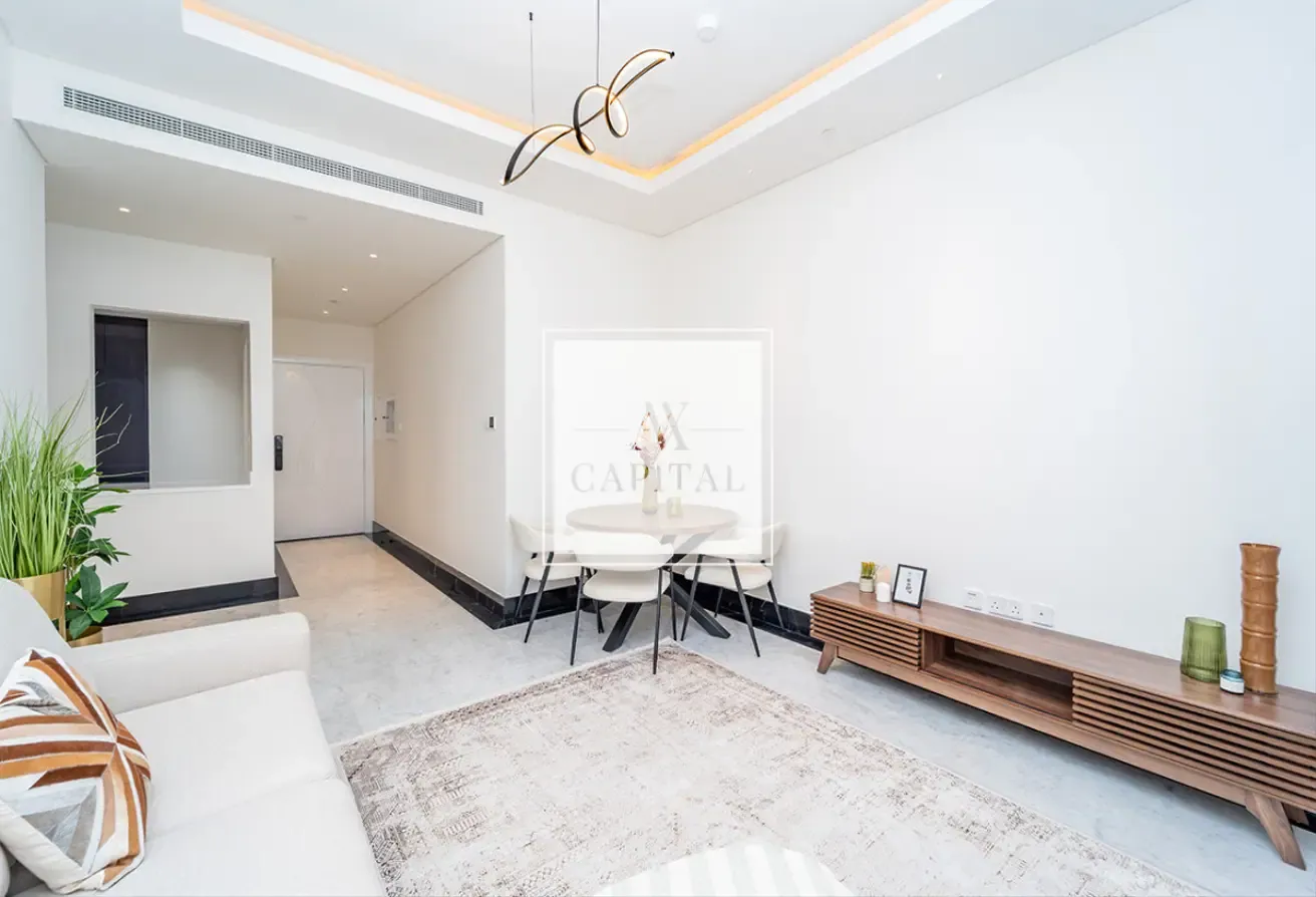 High Floor| Canal View | Rented ROI 6,7%