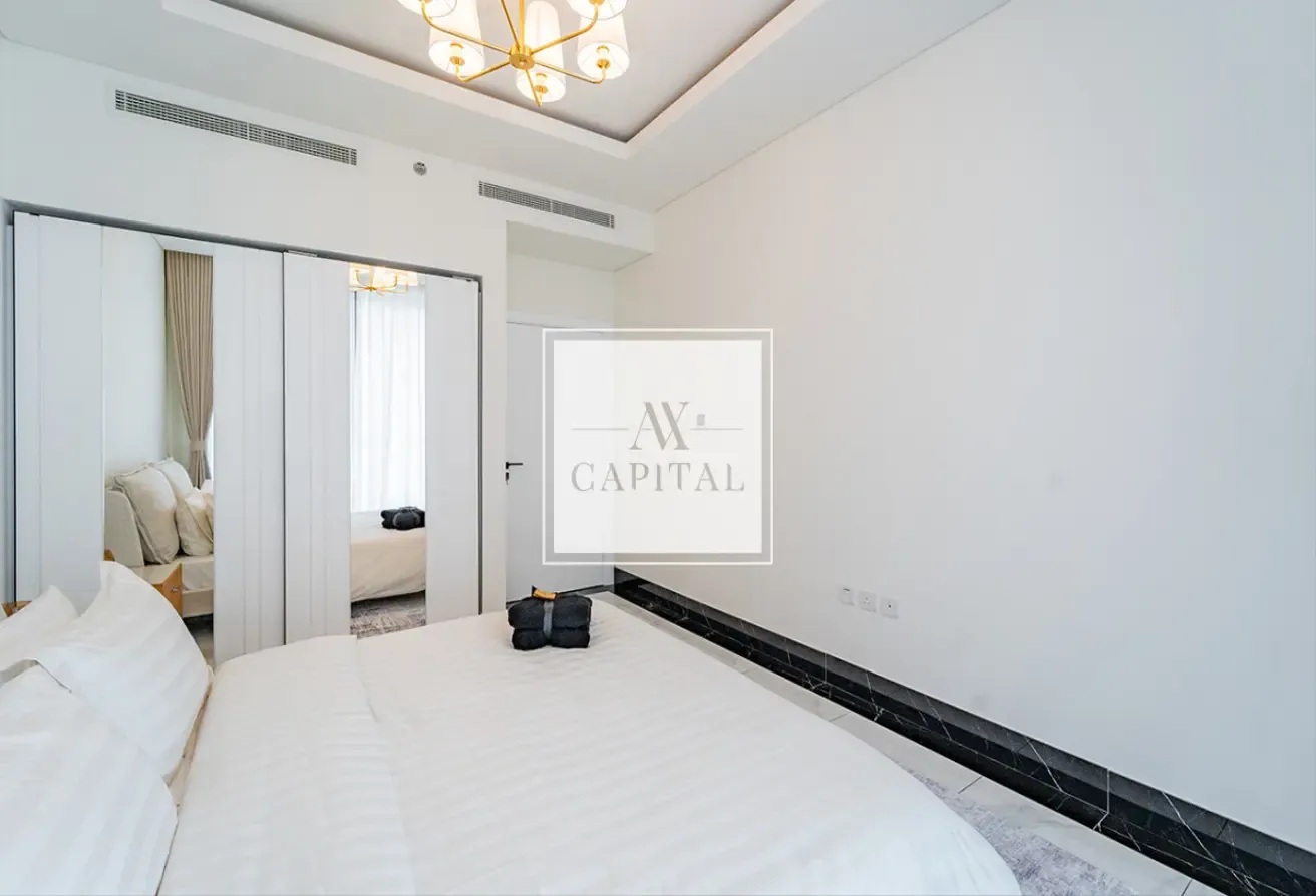 High Floor| Canal View | Rented ROI 6,7%