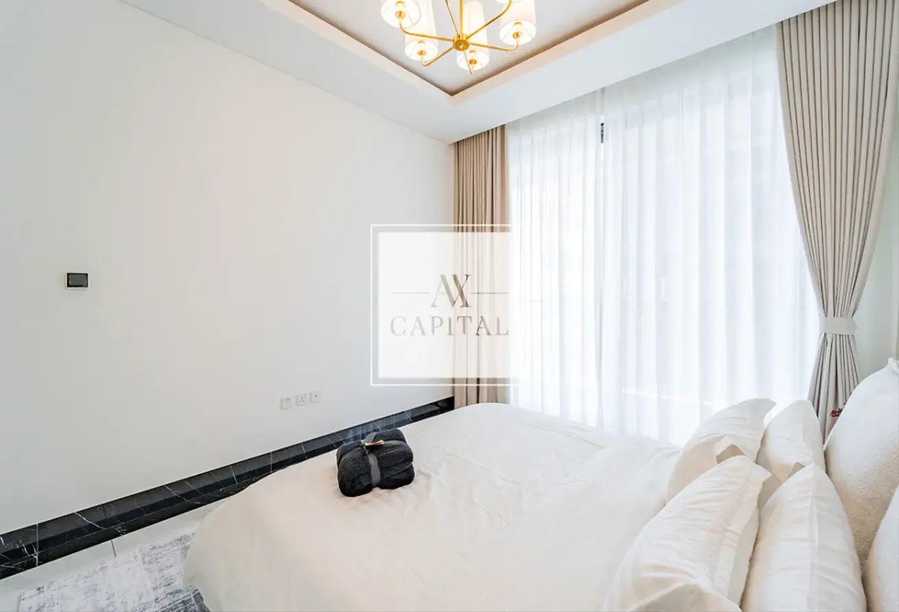 High Floor| Canal View | Rented ROI 6,7%
