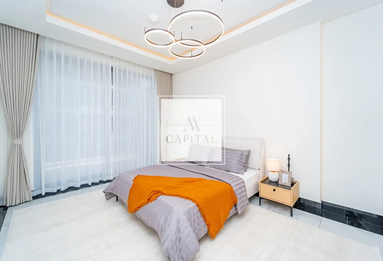High Floor| Canal View | Rented ROI 6,7%