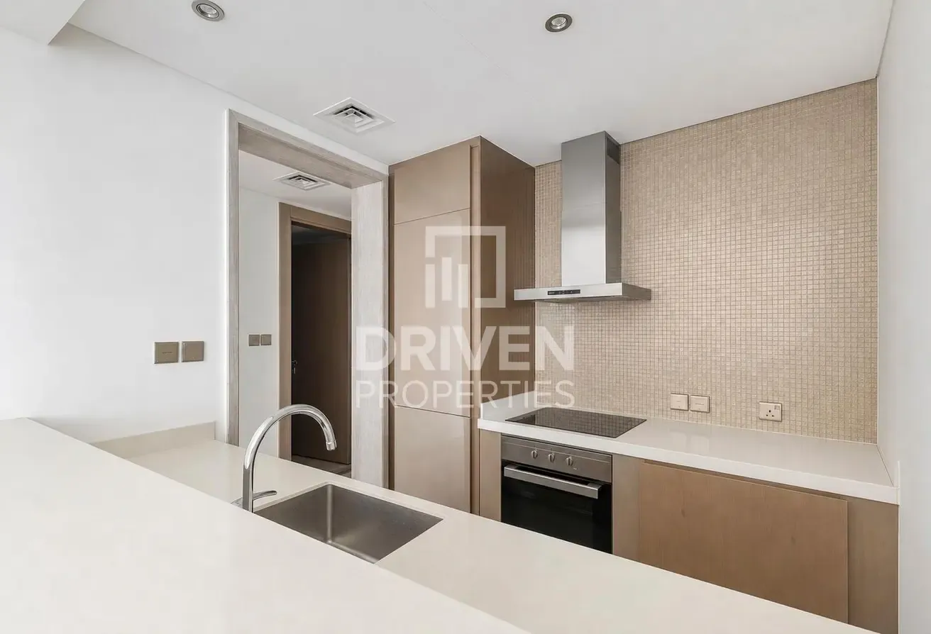 VOT | Furnished | 01 Series | Free Valet