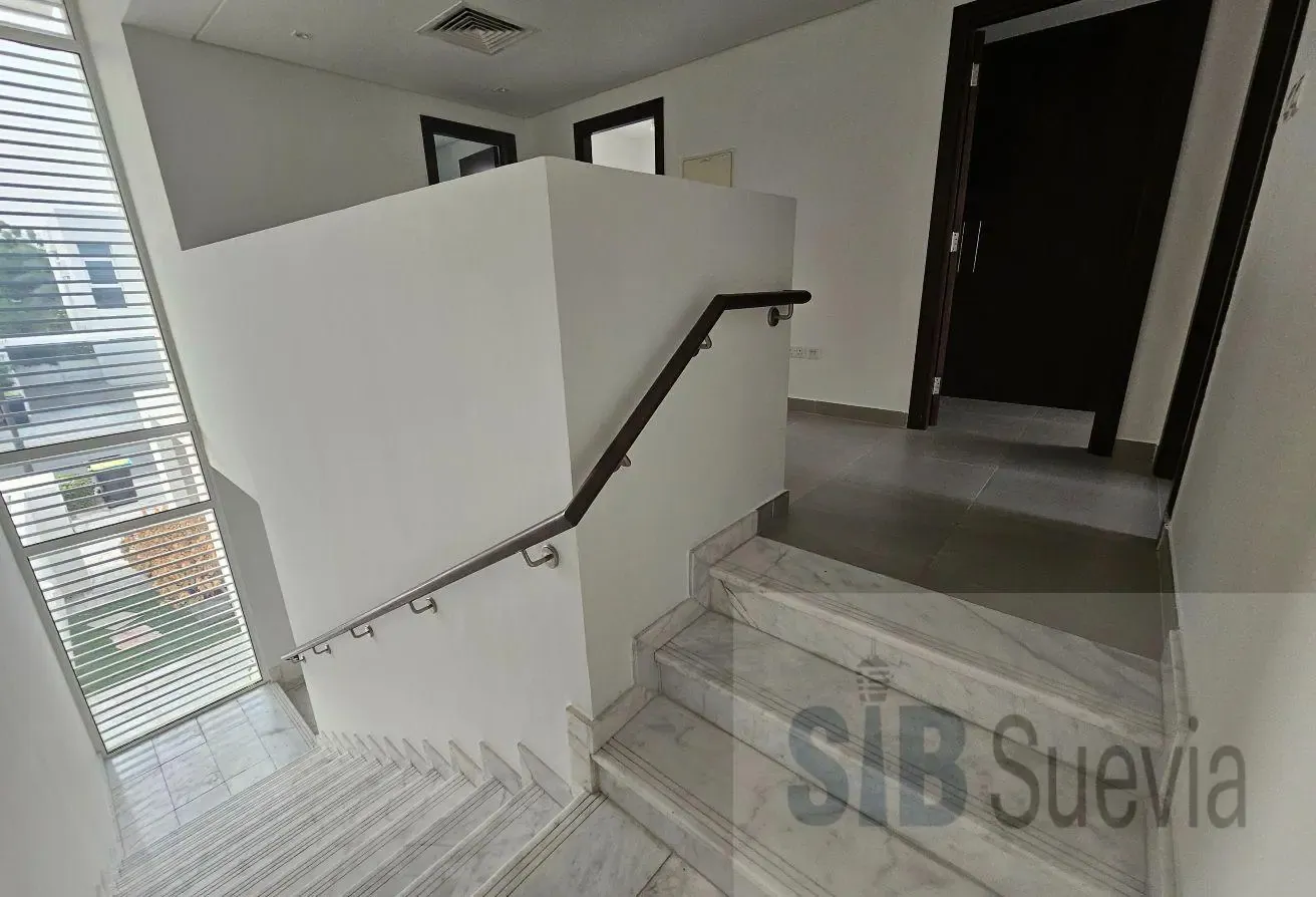 Well Maintained |  3 Bed |  Single Row