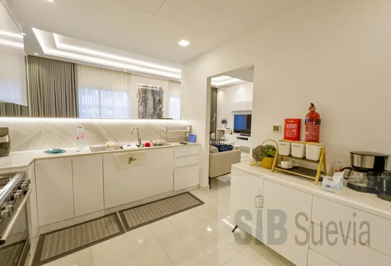 Upgraded | Fully Furnished | Park View