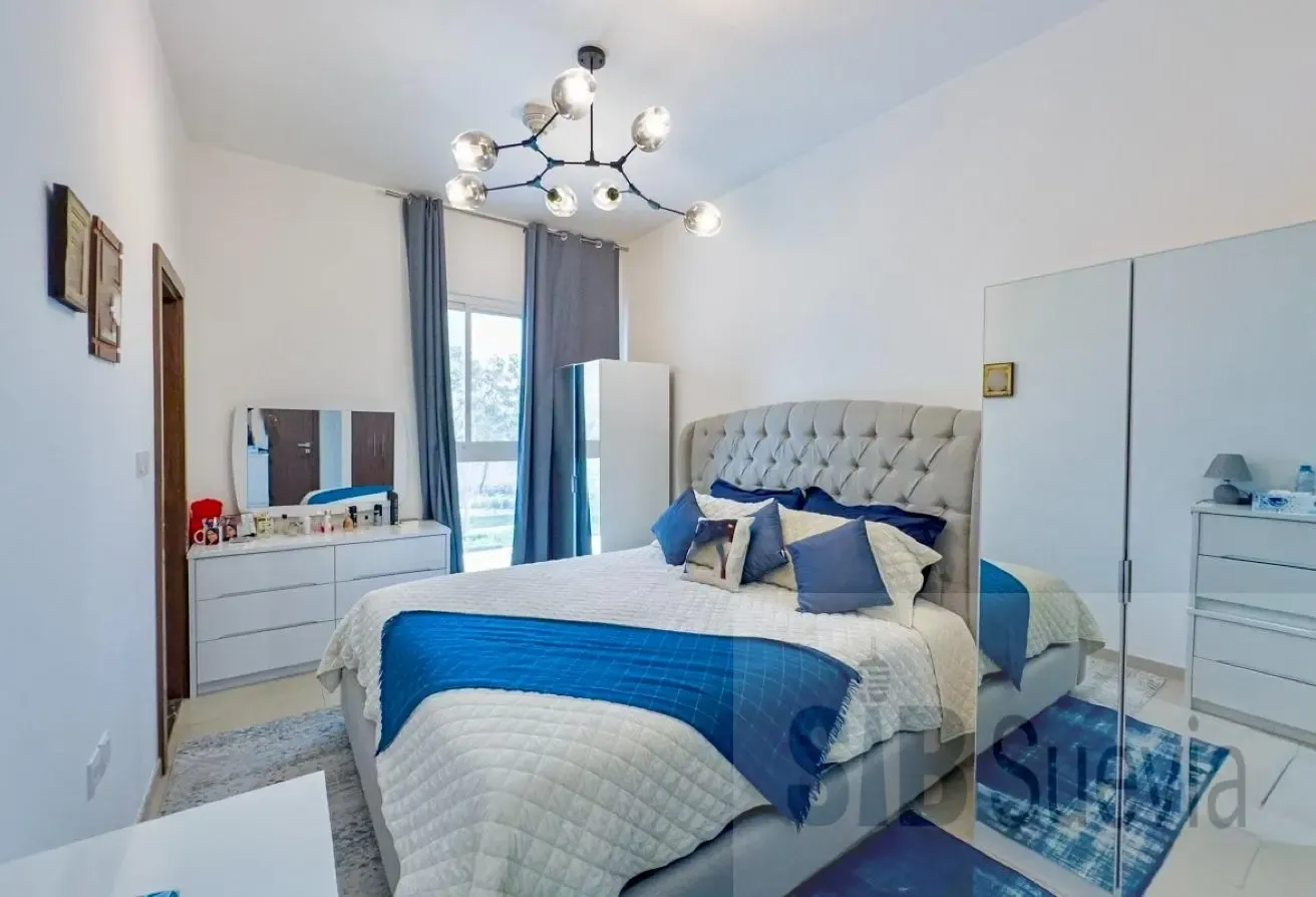 Upgraded | Fully Furnished | Park View