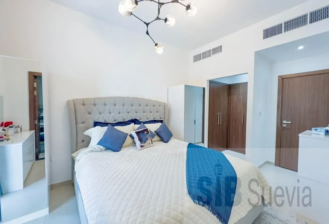 Upgraded | Fully Furnished | Park View