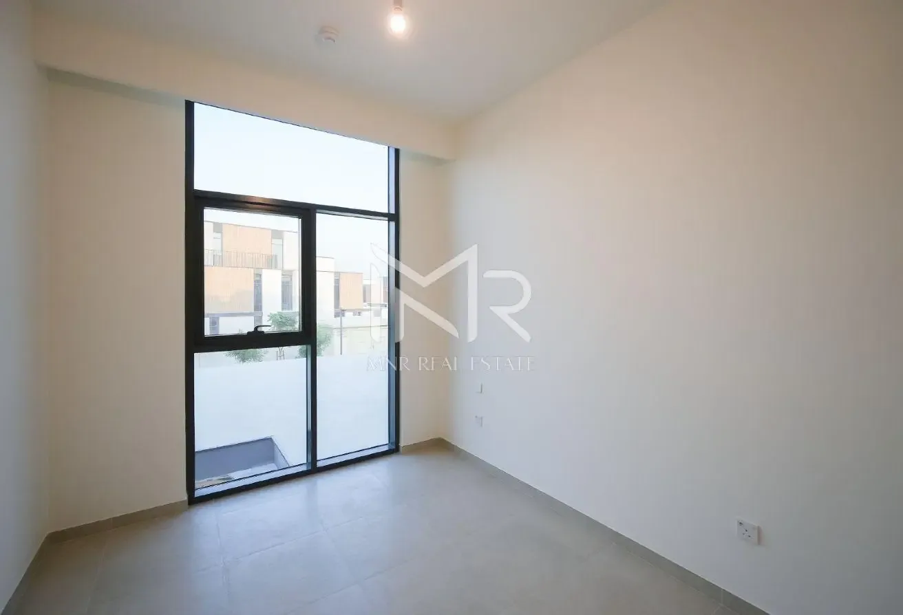 Single Row | Prime Location | Spacious