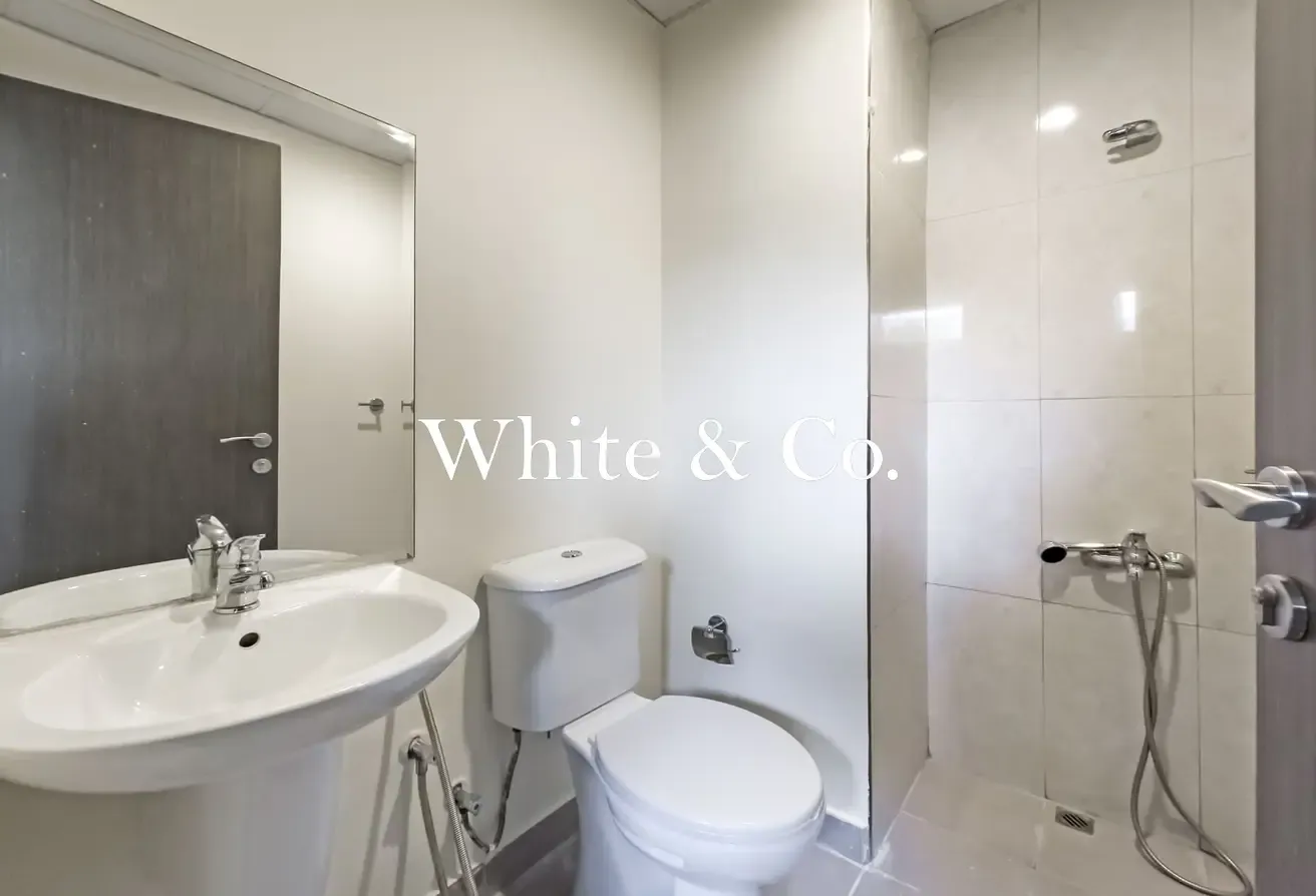 Upgraded Unit | VASTU | Single Row 3BR TH