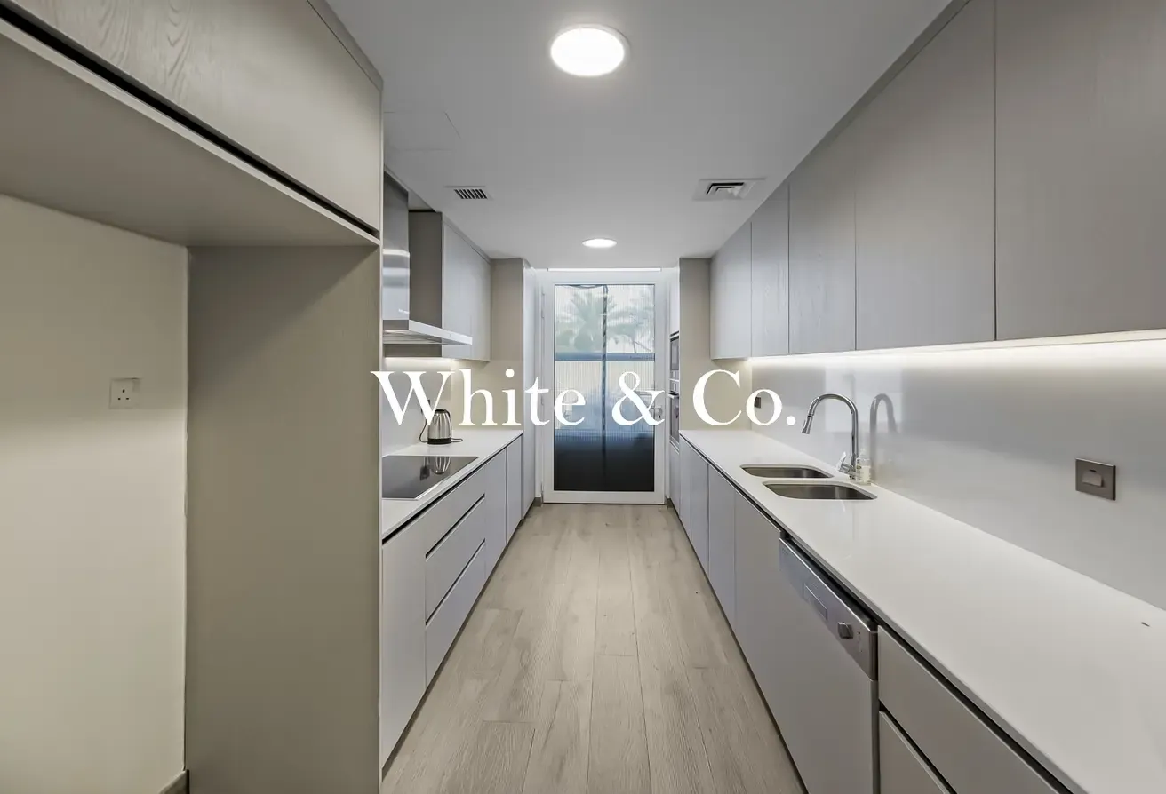 Upgraded Unit | VASTU | Single Row 3BR TH