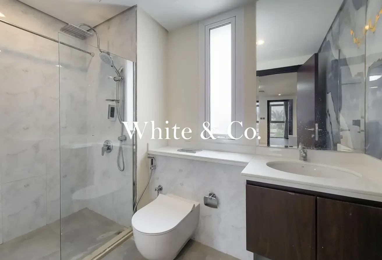 Upgraded Unit | VASTU | Single Row 3BR TH