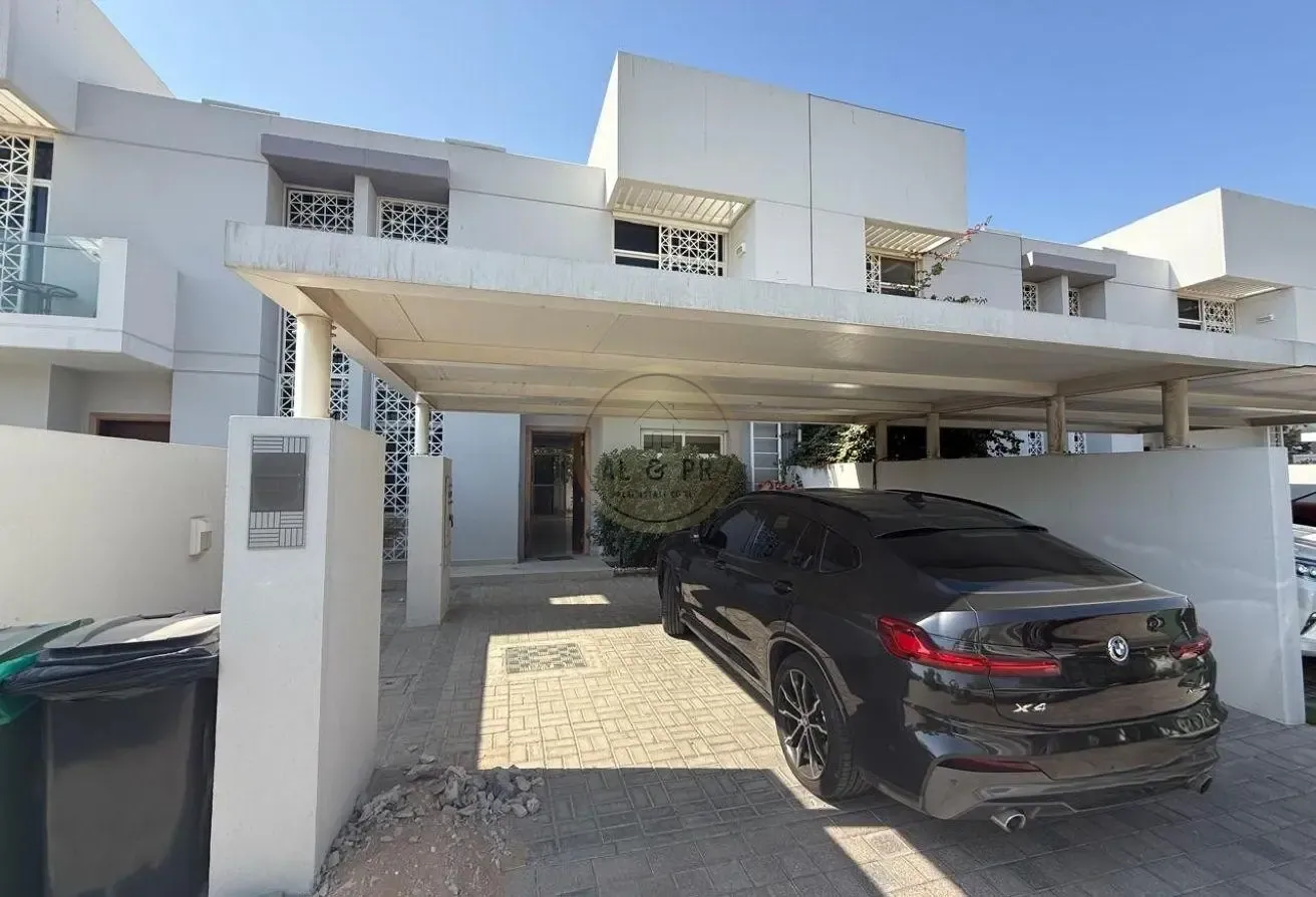 3 Bedroom Townhouse I Green View | Prime location