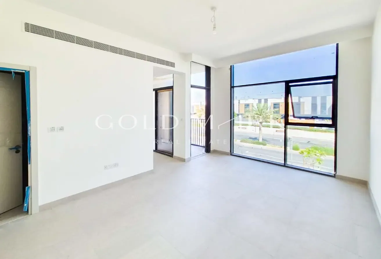 Spacious I Prime Location I Genuine - Resale