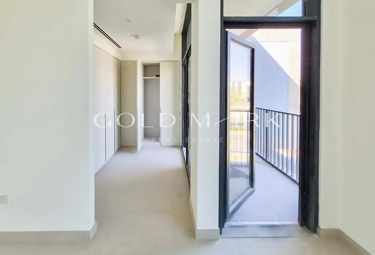 Spacious I Prime Location I Genuine - Resale
