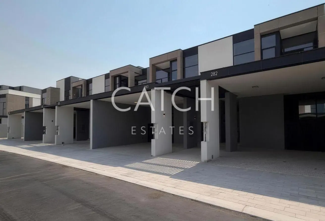 Green Patch Facing | 3BR+Maid | Mid Unit