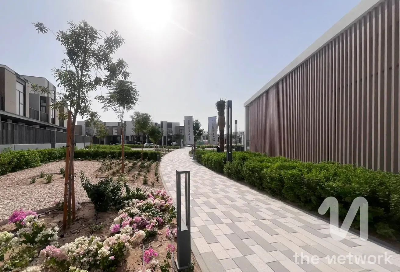 Ready To Move In | Direct On Park | Next To Pool