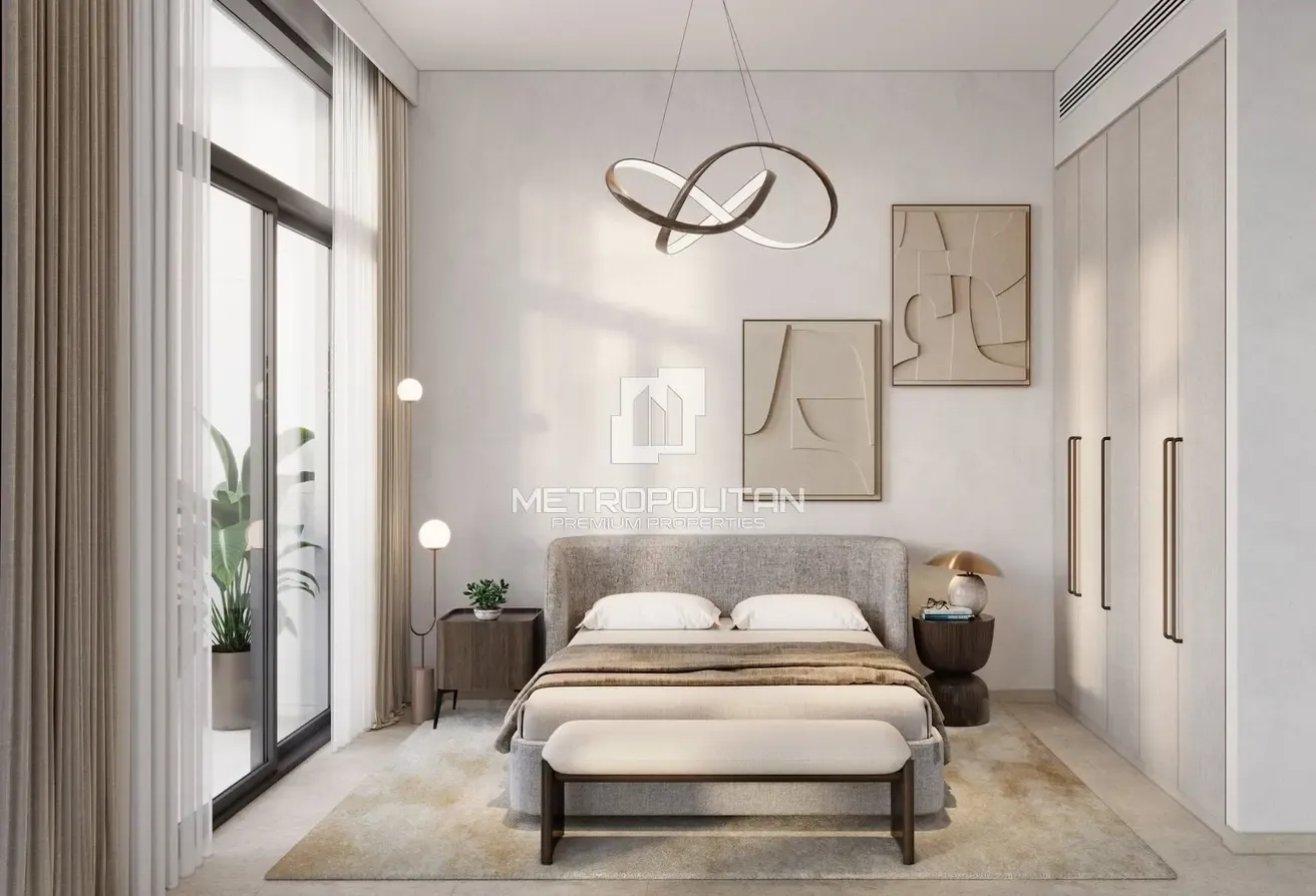 Single Row | Park View | Spacious Layout