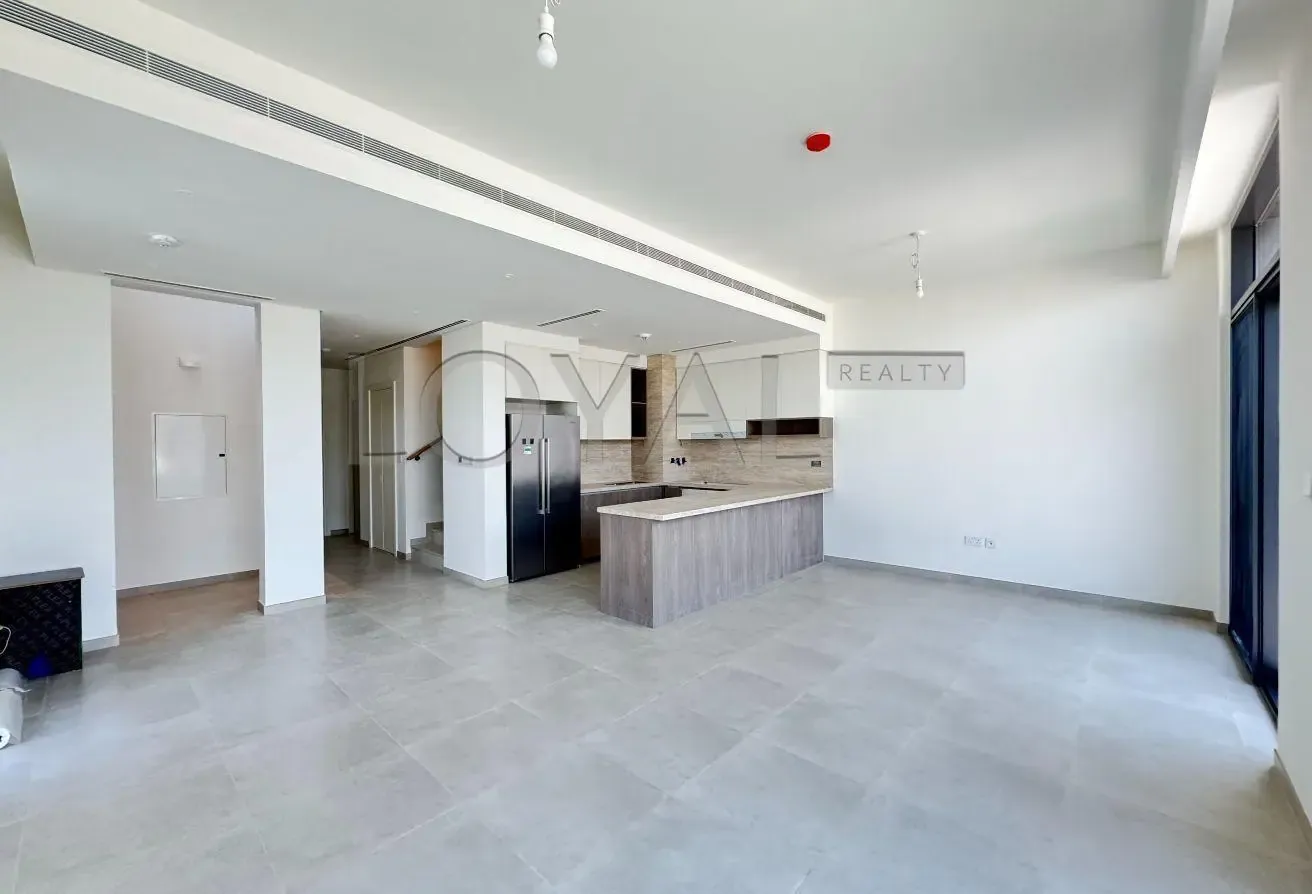 Spacious | Community Expert | Lowest Price