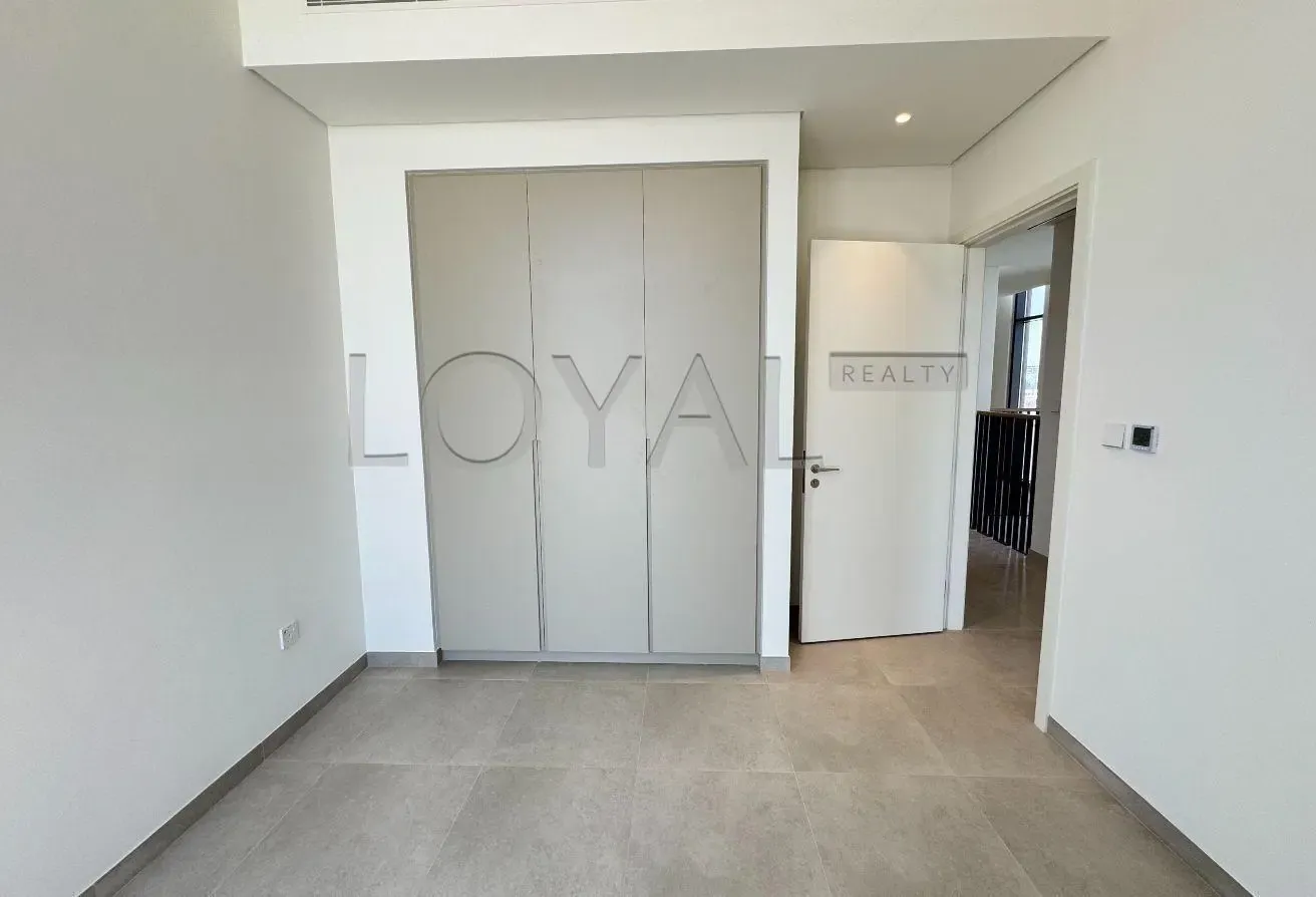 Spacious | Community Expert | Lowest Price