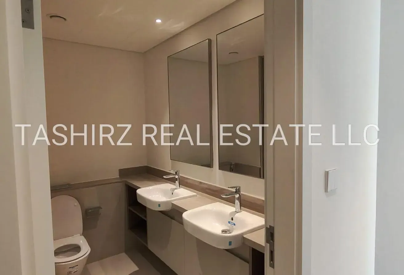 Brandnew 3Bed TH | Single Row | Unfurnished