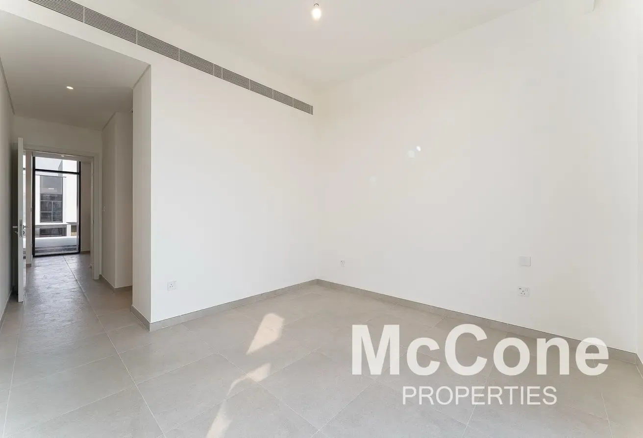 Internal Unit | Park Facing | Priced To Sell