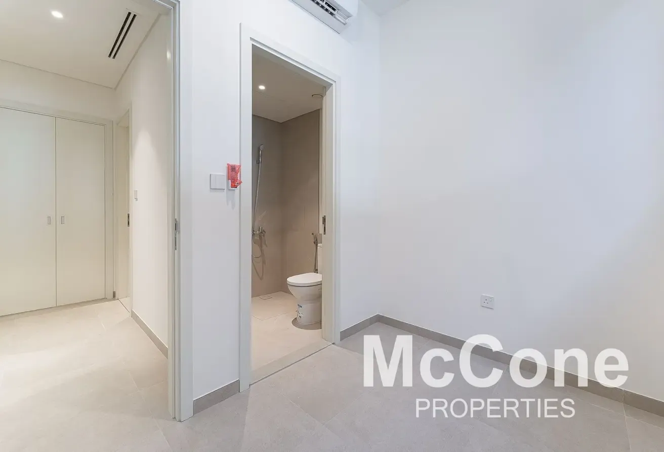 Internal Unit | Park Facing | Priced To Sell
