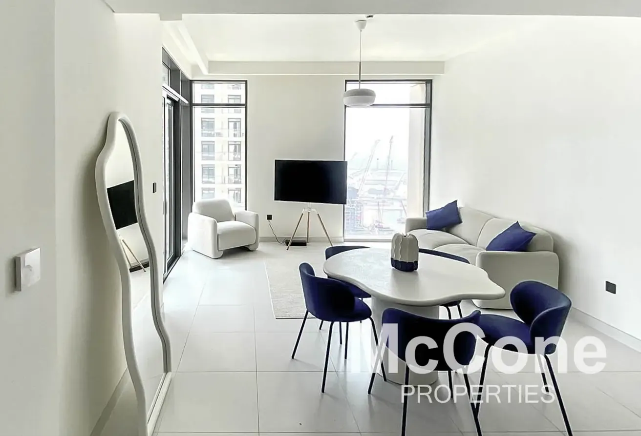 Marina View | Spacious | Deluxe Furniture