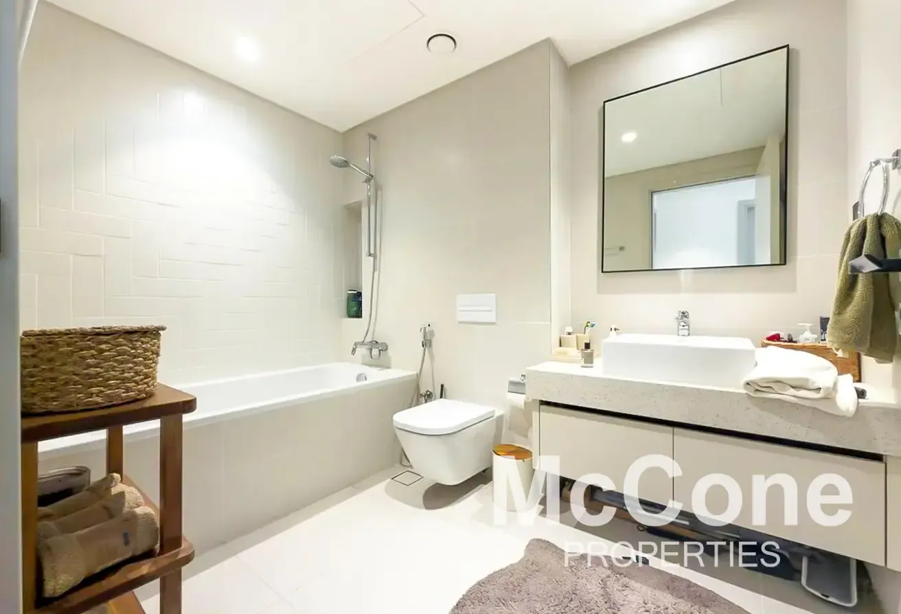 Marina View | Furnished | Vacant