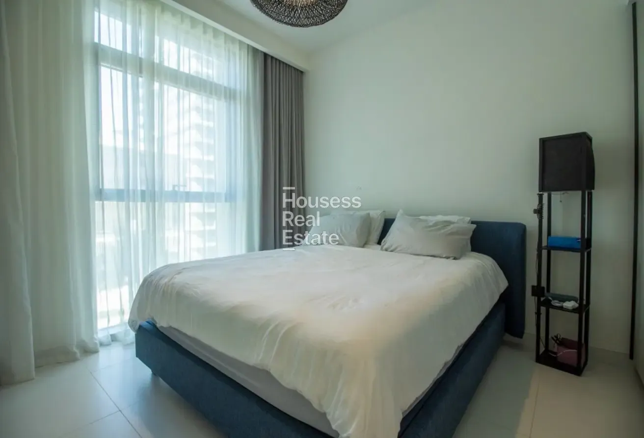 Prime Location | Vacant | Beach Access
