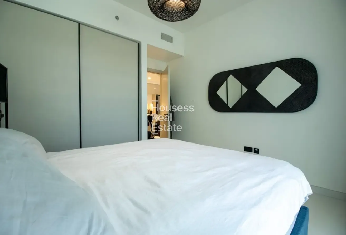 Prime Location | Vacant | Beach Access