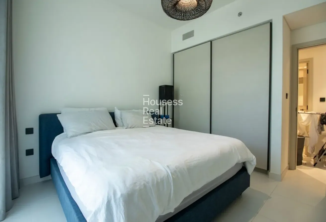 Prime Location | Vacant | Beach Access