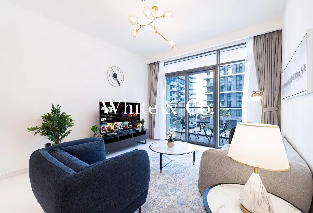 One month free | Sea Views | Vacant Now