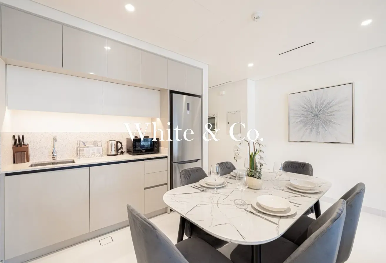 One month free | Sea Views | Vacant Now