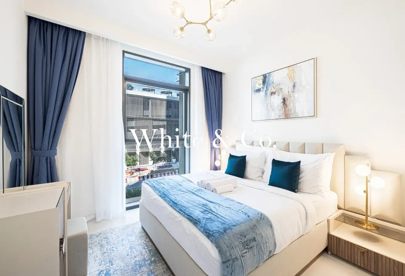 One month free | Sea Views | Vacant Now