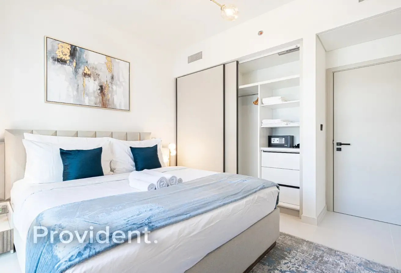 Marina Vista | Premium 1BR | Emaar Beachfront
