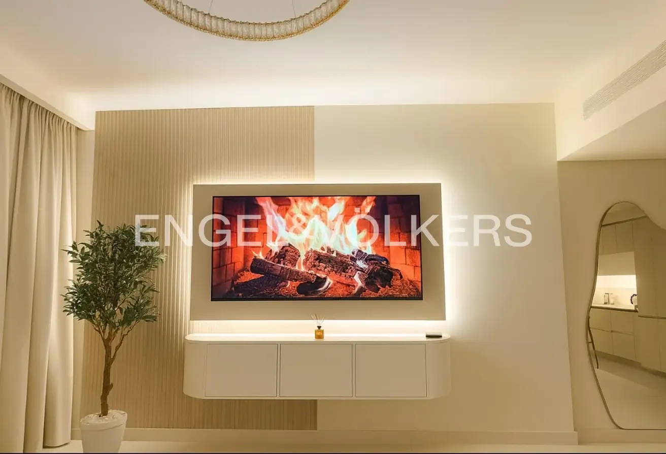 Fully Furnished I Vacant I Sea View
