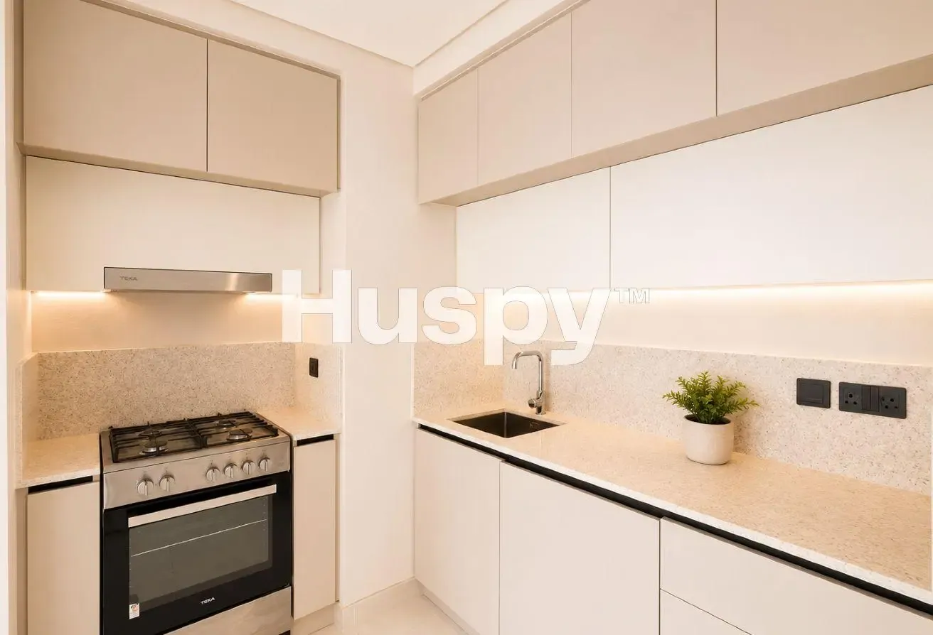 Beach Access | Low Floor | Flexible Cheques