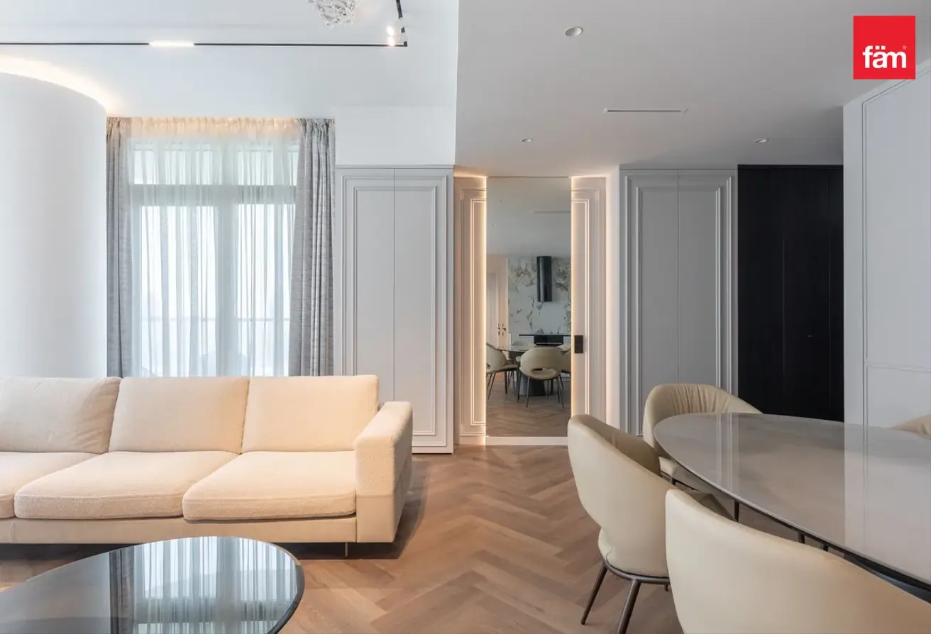 TOP QUALITY RENOVATION I WATERFRONT I SPACIOUS