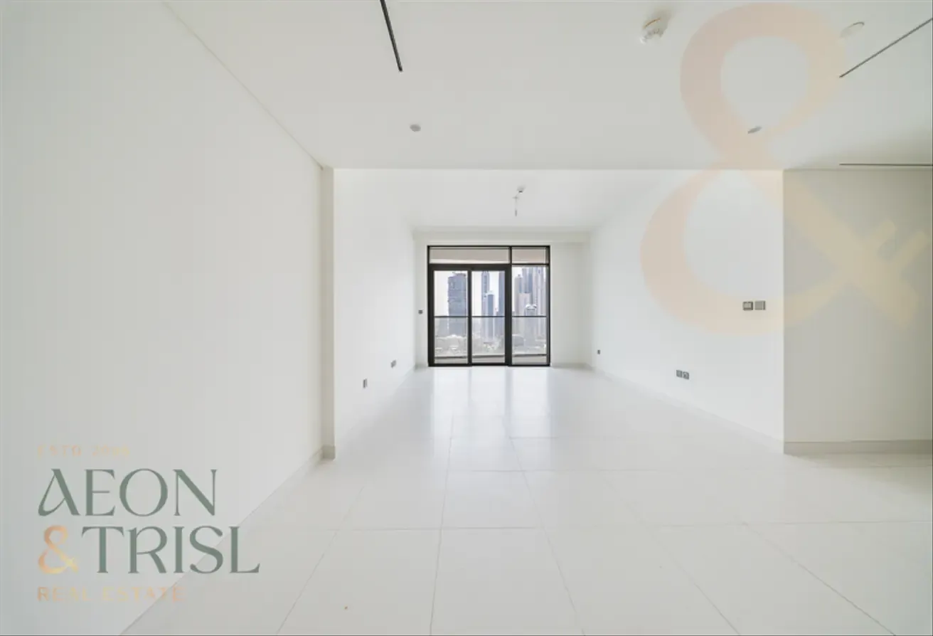 Luxury 2BD I Higher floor I Marina View I Vacant
