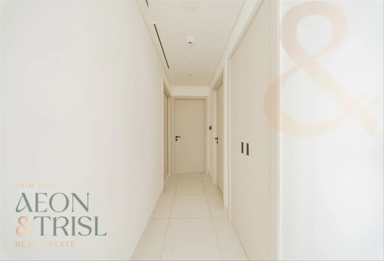 Luxury 2BD I Higher floor I Marina View I Vacant
