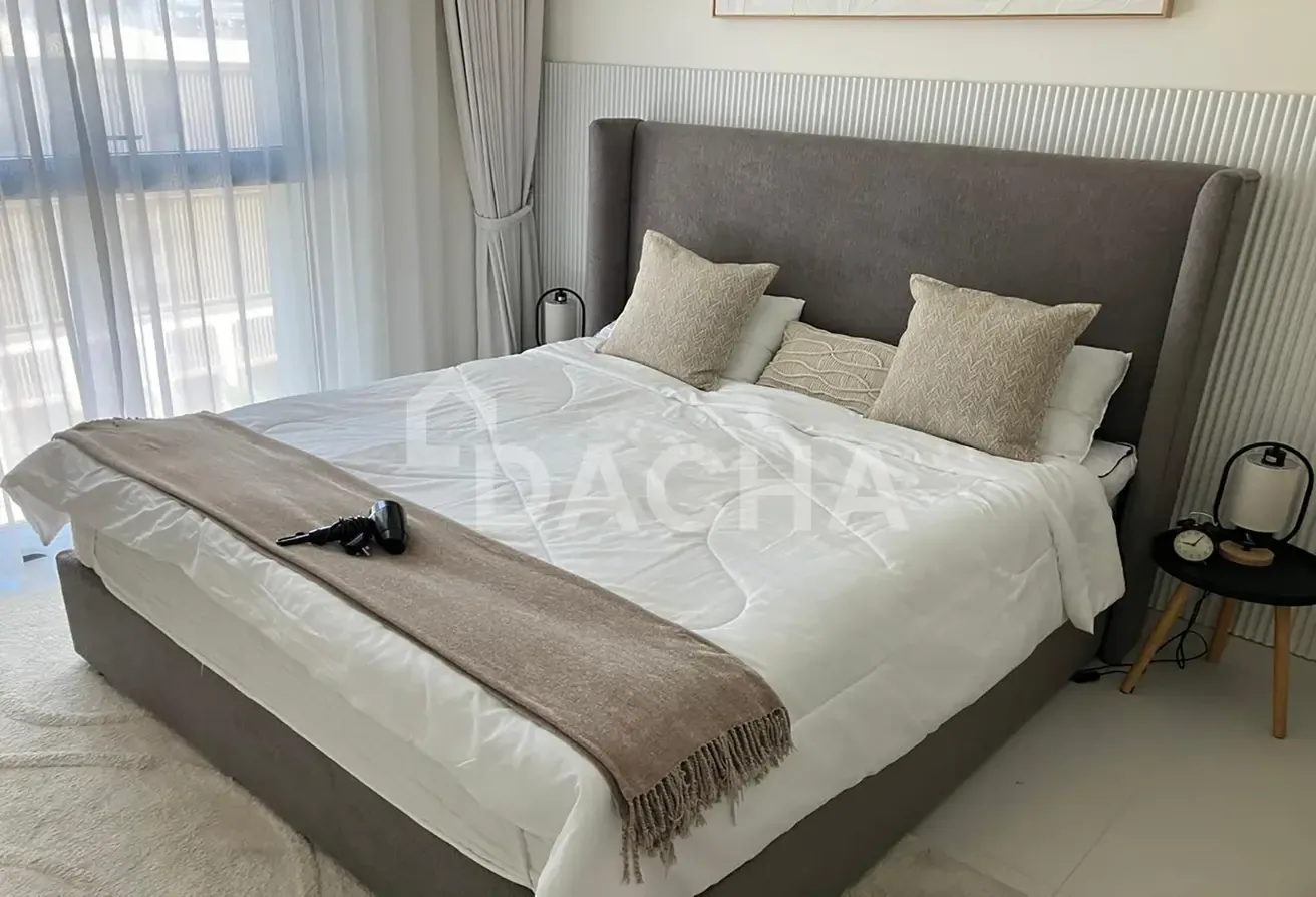 Fully Furnished | Chiller Free | Beach Access