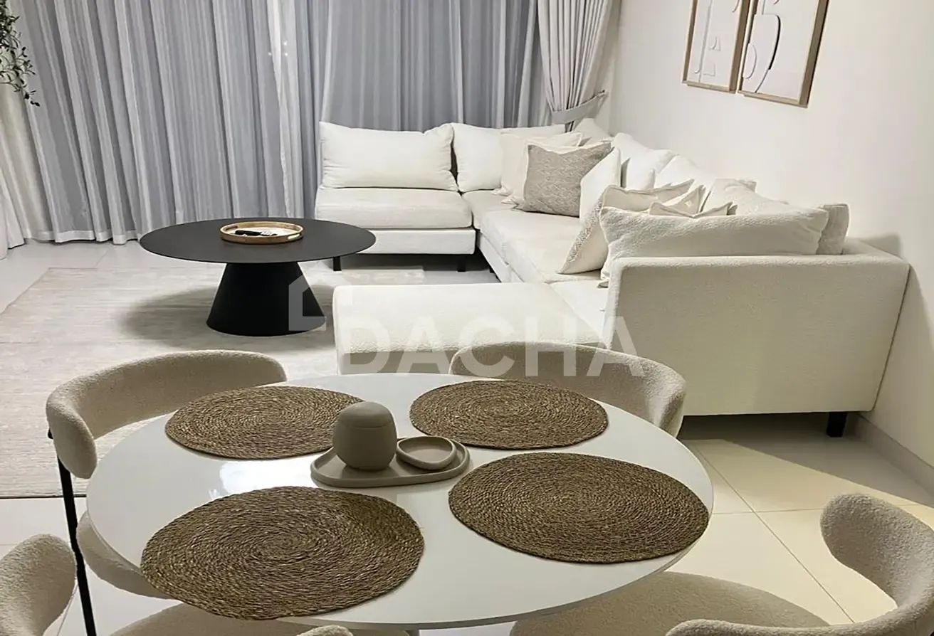 Fully Furnished | Chiller Free | Beach Access