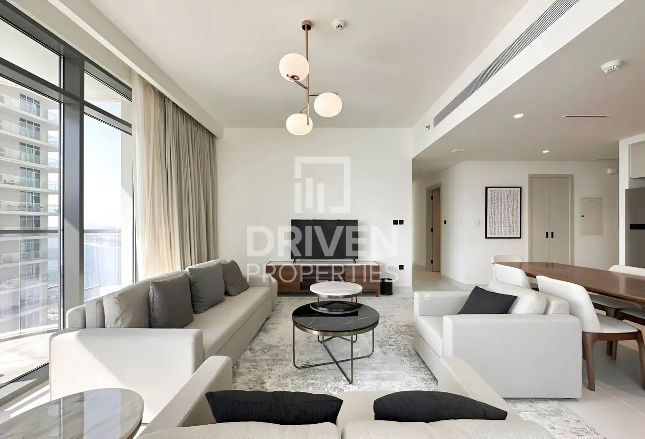 Marina View | Fully Furnished | Refined Living