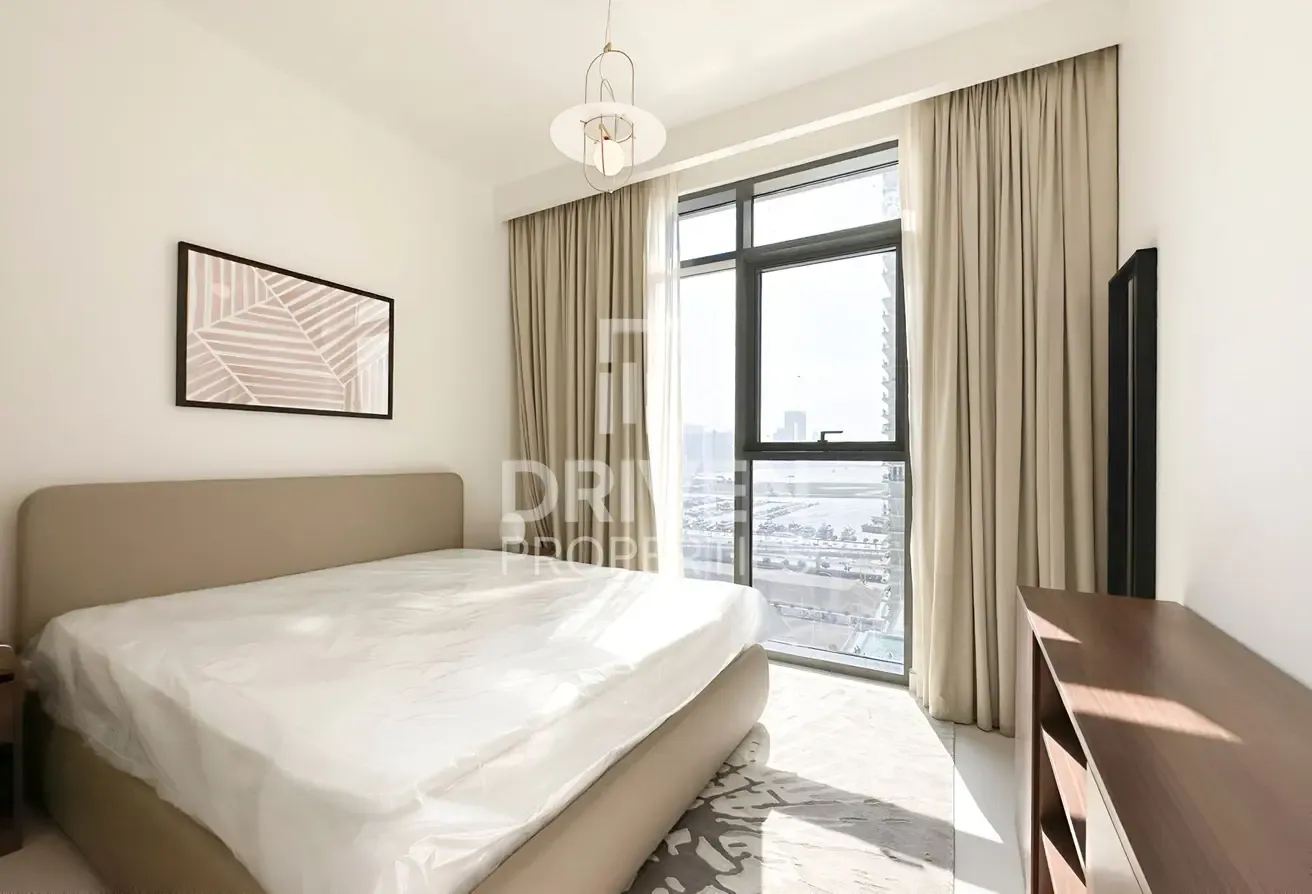 Marina View | Fully Furnished | Refined Living