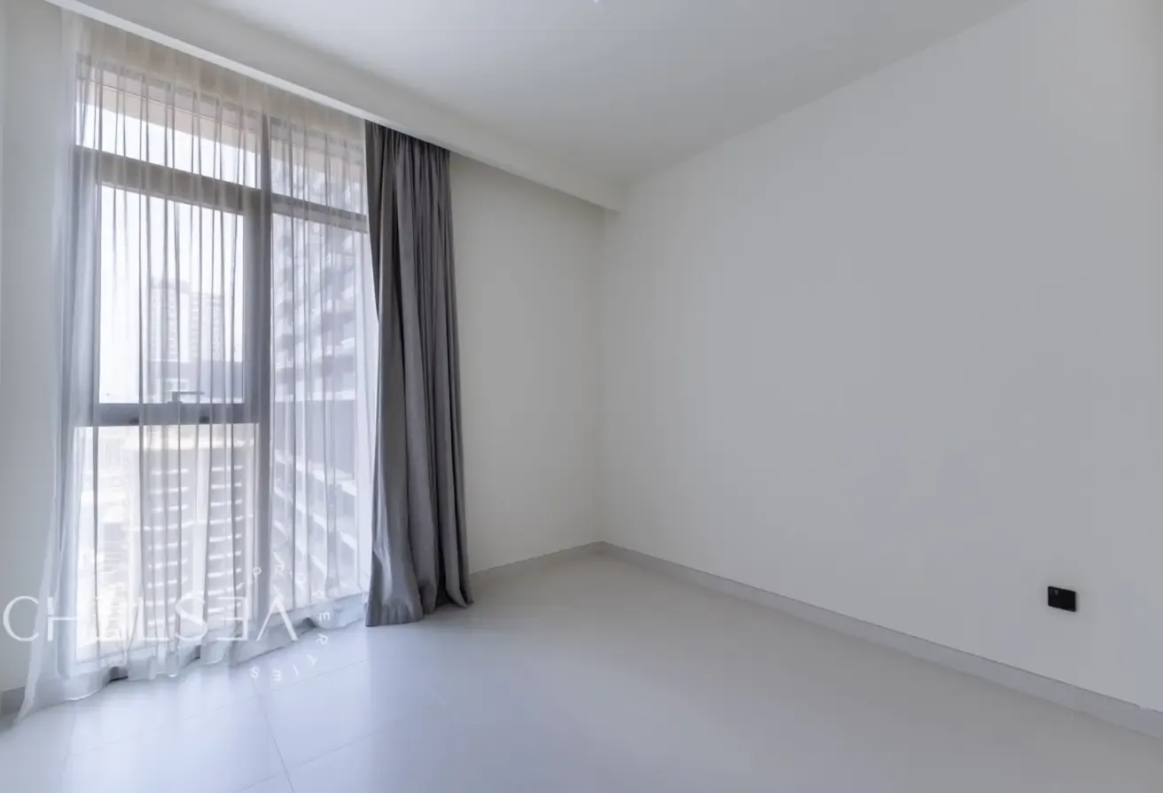 PALM VIEW| TWO BALCONIES| HIGH FLOOR