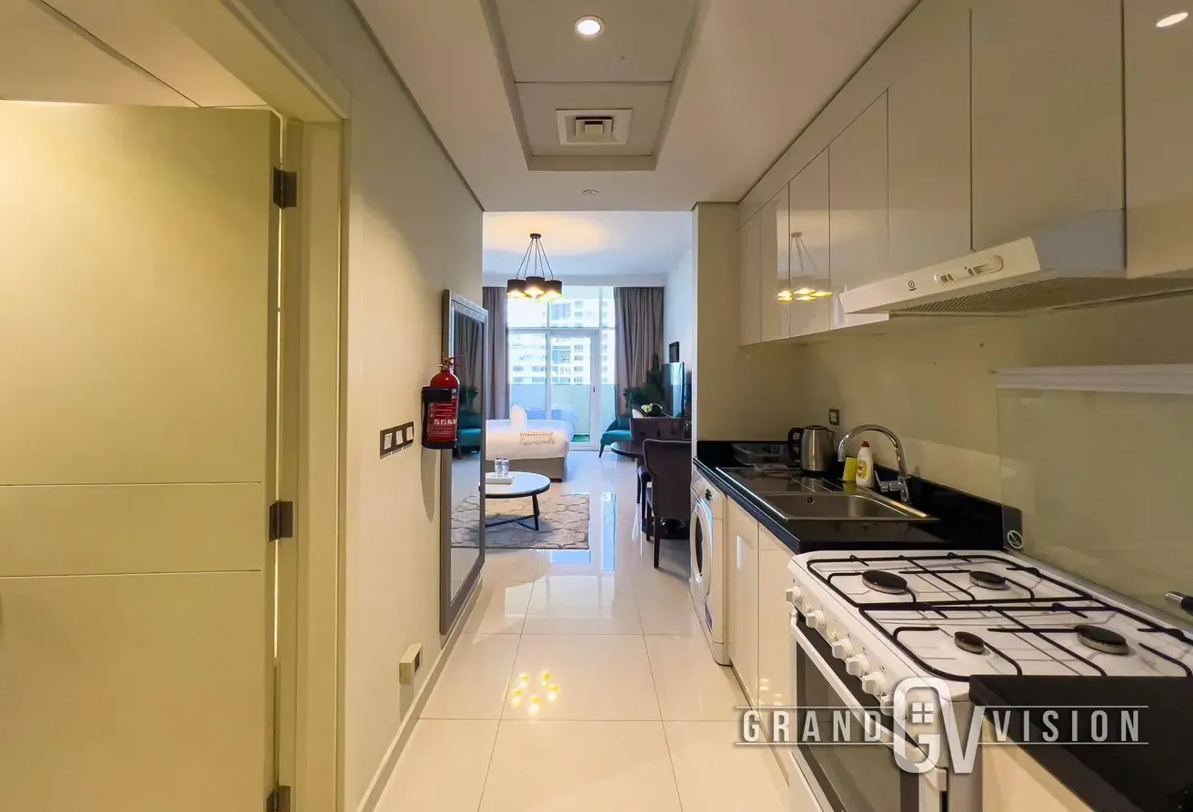 LUXURY FURNISHED STUDIO I FLEXIBLE PAYMENT I PRIME LOCATION
